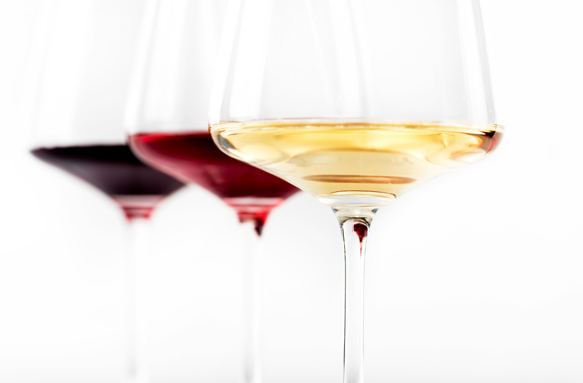 Il vino rovina i denti? Il parere dei dentisti