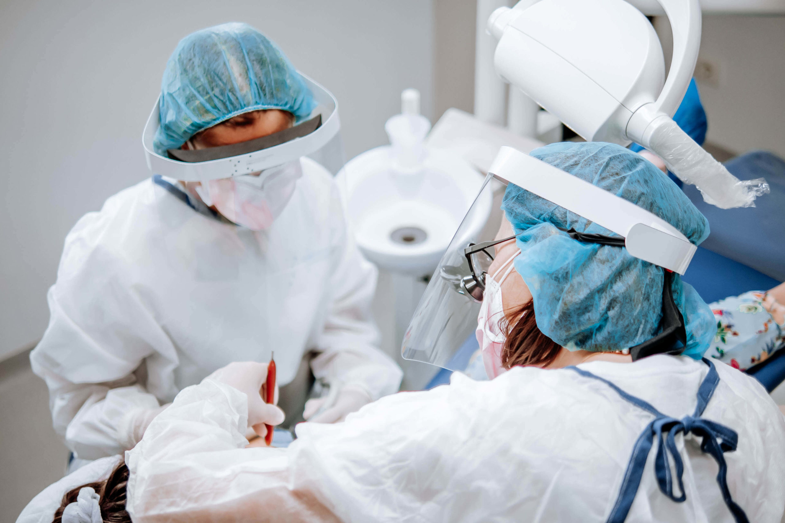 Covid-19: andare dal dentista in sicurezza ora e sempre
